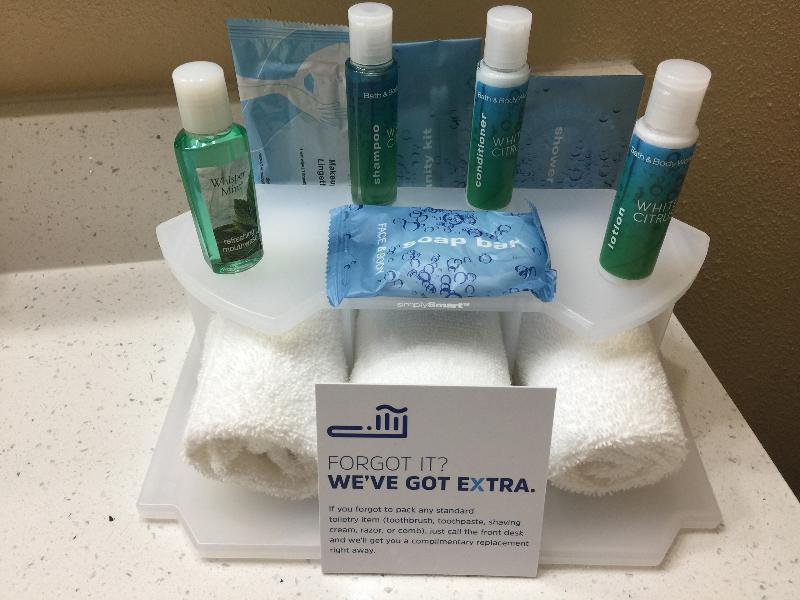 Express & By Ihg 2*
